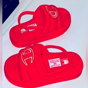 🔥NEW🔥 Champion Plush Slides (Scarlet/White/Gold). TD Size 8C - $18